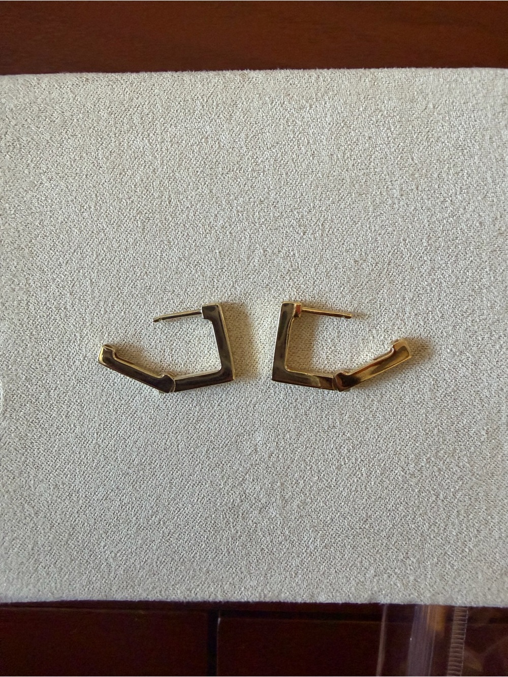 Mejuri Block Small Hoops - Picture 4 of 5